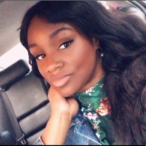 Meet your Posher, Sade